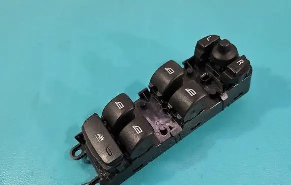 Volvo V70 Electric window control switch 31376495 IMPRK1584943