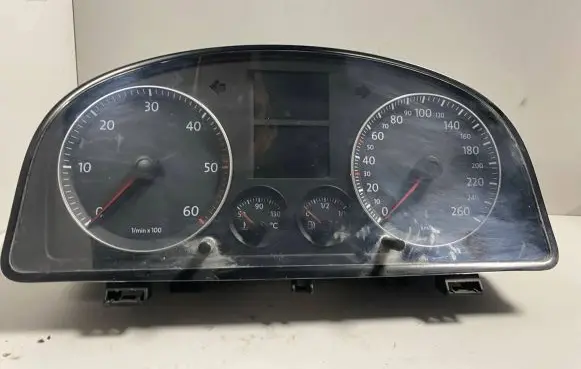 Volkswagen Touran I Speedometer (instrument cluster) 1T0920850G V3554110 VWZ7Z7D9457958