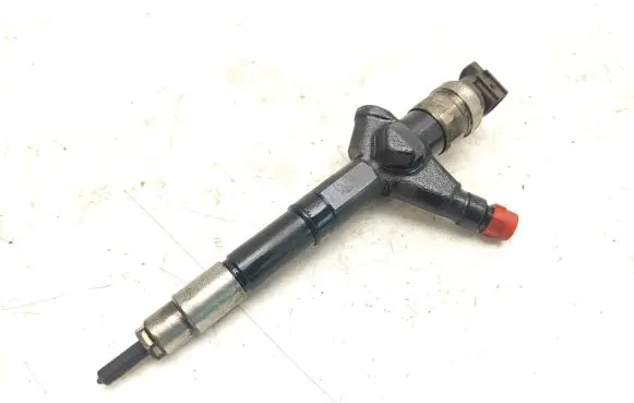 Nissan Pathfinder R51 Fuel injector 16600EC00A