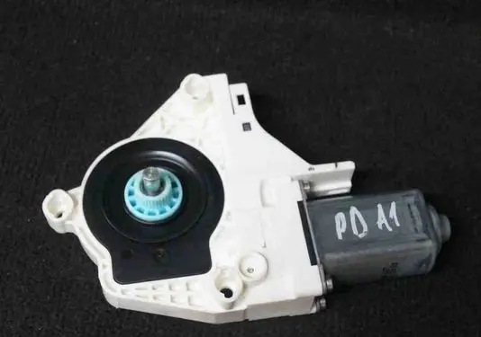Audi A1 Front door window regulator motor 8K0959802C