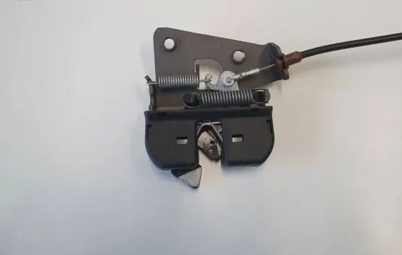 BMW 1 E82 E88 Seat back rest lock catch 7112863 52207112863
