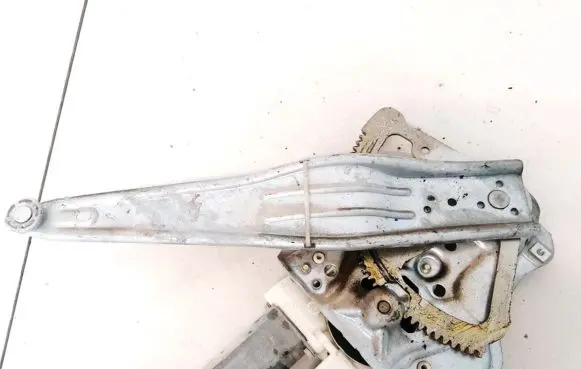Toyota Avensis T250 Sliding door window regulator with motor