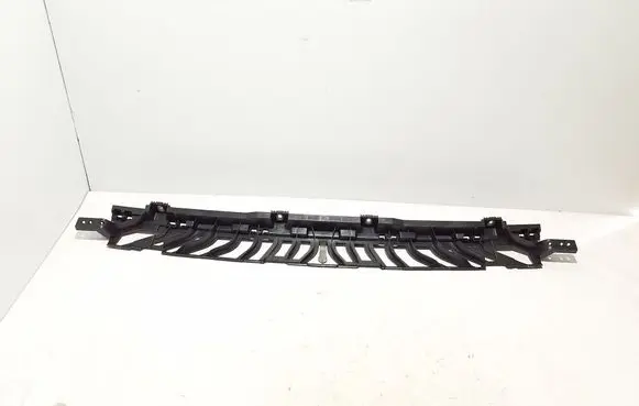 Rear bumper mounting bracket