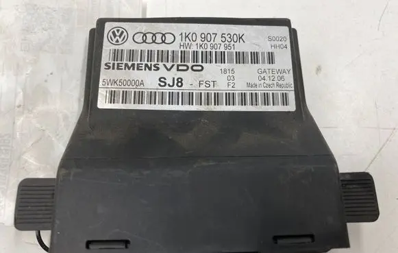 Volkswagen Caddy Gateway control module 1K0907530K 1K0907951