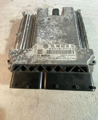 Skoda Octavia Mk2 (1Z) Engine control unit/module 03L906022GB 03L906022GA 0281015020