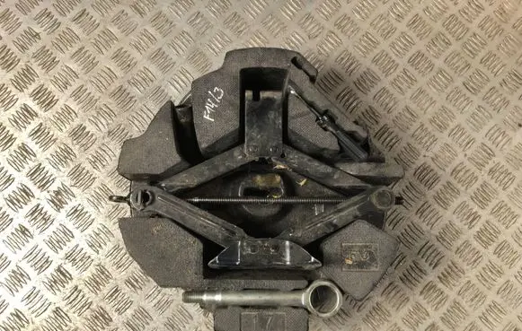 Subaru Forester SJ Lift Jack 