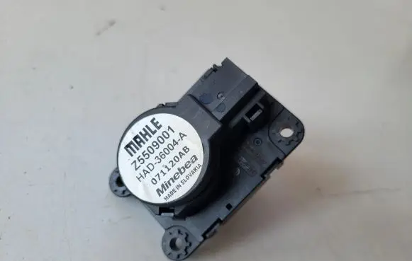 Opel Crossland X A/C air flow flap actuator/motor Z5509001