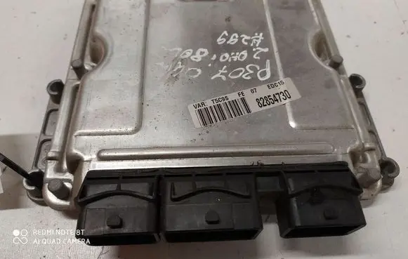 Peugeot 307 Engine control unit/module 0281011081 9647472780 9646850580