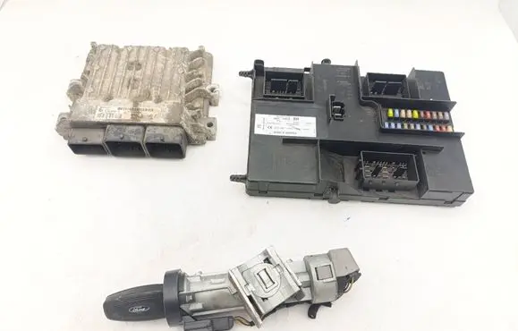 Engine ECU kit and lock set