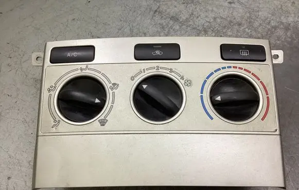 Toyota Corolla Verso AR10 Climate control unit 559000F010 69670002 2040507