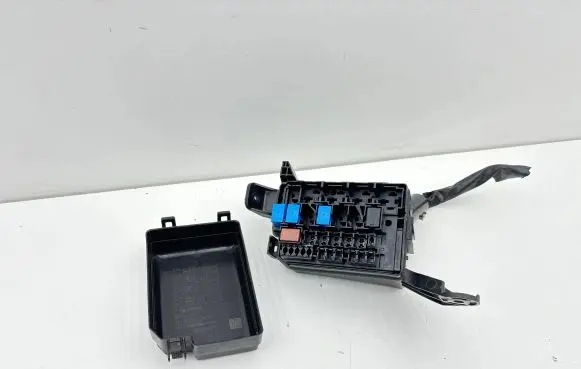 Subaru Outback (BT) Fuse box set FB302000B