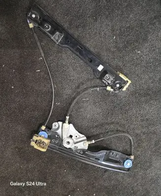 Opel Astra J Front window lifting mechanism without motor 915367103 201014