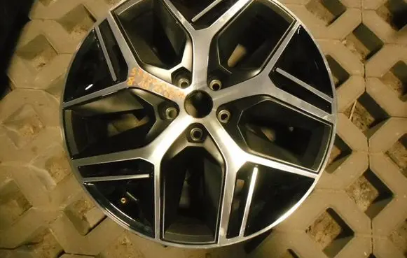Seat Ateca R19 alloy rim 575601025H 5X112