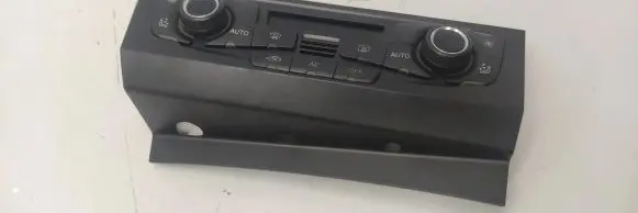 Audi A6 S6 C7 4G Climate control unit 8T2820043S