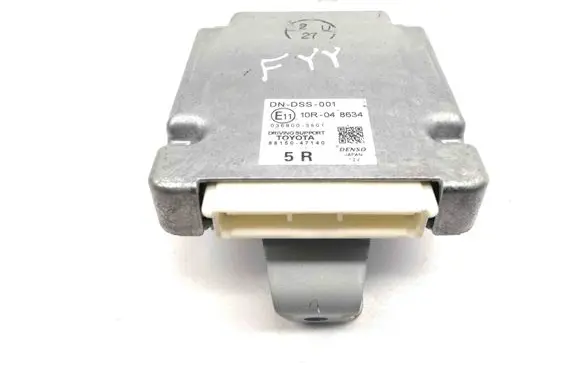 Toyota Prius (XW50) Other devices 8815047140