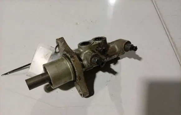 Volvo V50 Master brake cylinder 