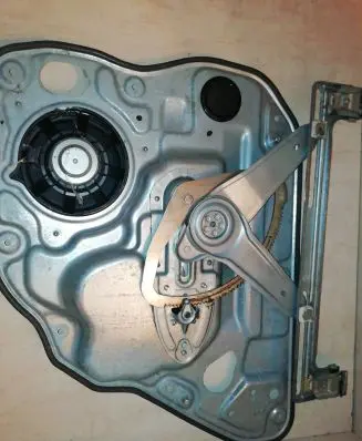 Volvo V50 Rear window lifting mechanism without motor 997706109