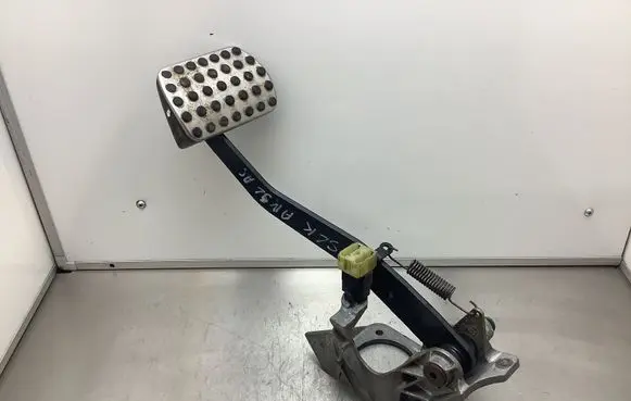 Mercedes-Benz SLK R170 Brake pedal A2022941701 41764