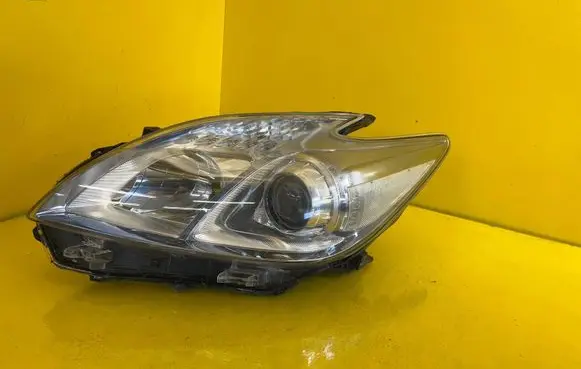 Toyota Prius (XW30) Headlight/headlamp MD60GF20