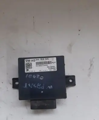 Volkswagen PASSAT B5.5 Power management control unit 3AA919041