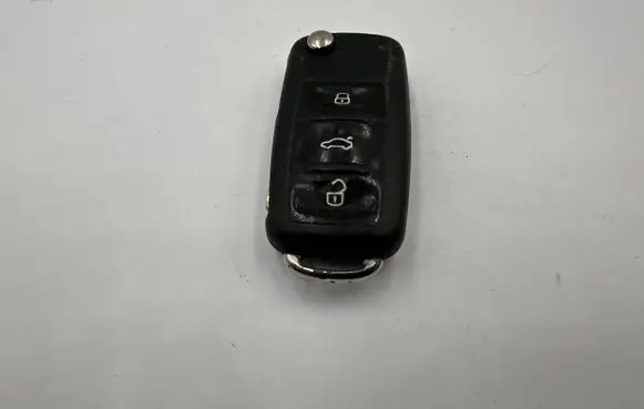 Volkswagen Tiguan Ignition key/card 5K0837202 5FA01018000