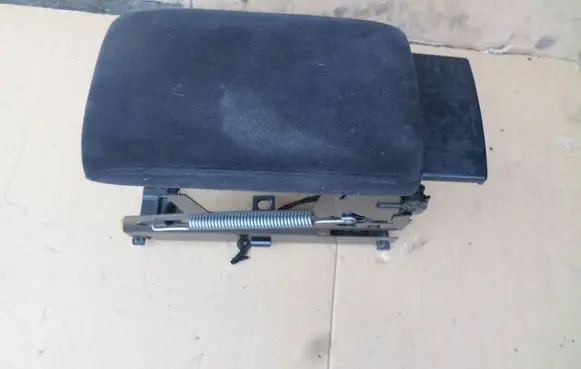Volkswagen PASSAT B5.5 Armrest