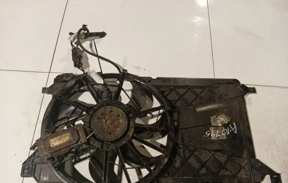 Ford Focus C-MAX Radiator cooling fan shroud 1137328148