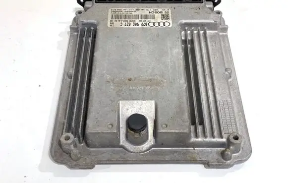 Audi A8 S8 D4 4H Engine control unit/module ECU 07P906027C