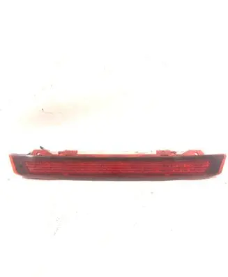 Third/center stoplight