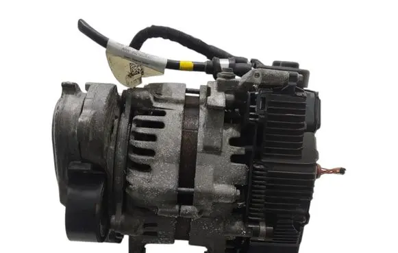 Volkswagen Golf VIII Generator/alternator 05E903018G