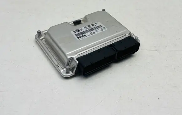 Volkswagen PASSAT B5.5 Engine control unit/module 038906019BM 28SA4731 0281010307