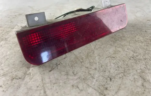 Mitsubishi Pajero Sport I Third/center stoplight 0509147