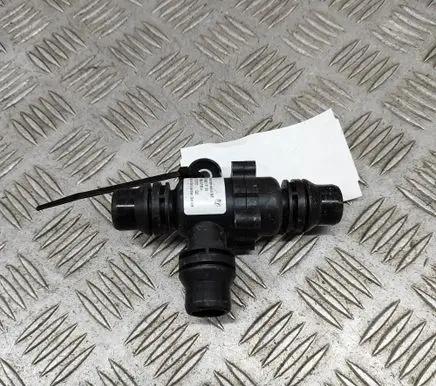 Mercedes-Benz EQC Thermostat A0005010100