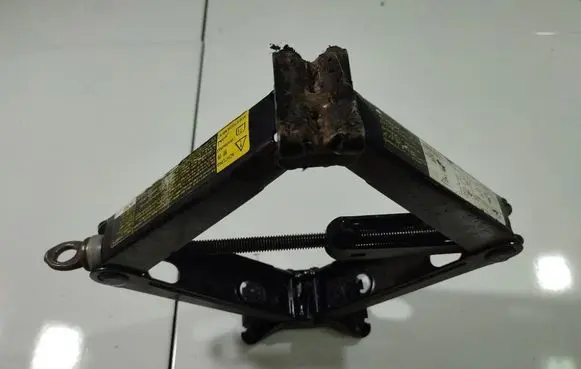 Opel Astra H Lift Jack 
