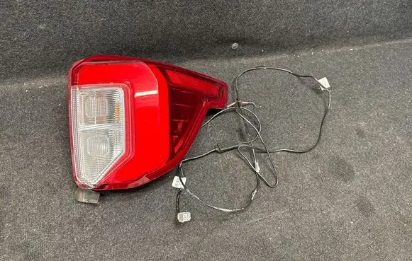 Ford Explorer VI Rear/tail lights LB5B13404A LB5B13404B LB5B13404C