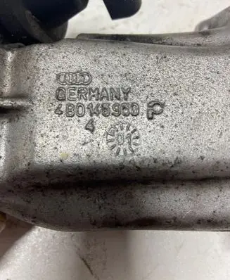 Audi A6 S6 C5 4B Throttle valve 4B0145950