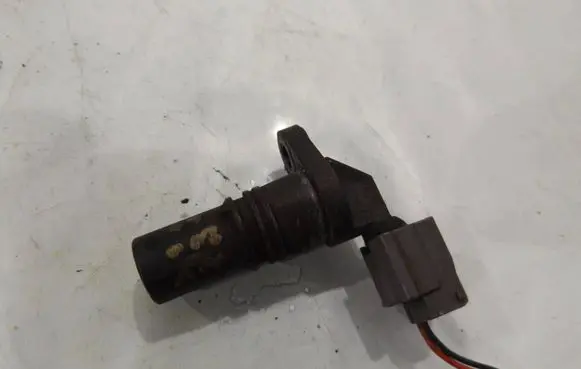 Nissan NV200 Camshaft position sensor 8200995209