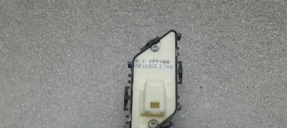 Mercedes-Benz E W213 Central locking switch button A2139059703