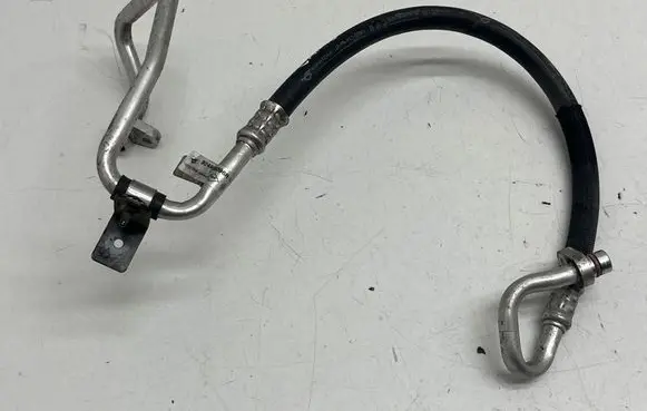 Renault Captur Air conditioning (A/C) pipe/hose 924909096R