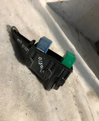 Lexus IS 220D-250-350 Fuse module 8826321010