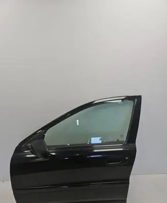 Volvo V70 Front door