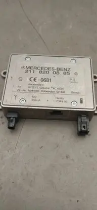 Mercedes-Benz E W211 Antenna control unit 2118200885