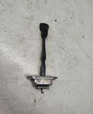 Nissan Qashqai Front door check strap stopper
