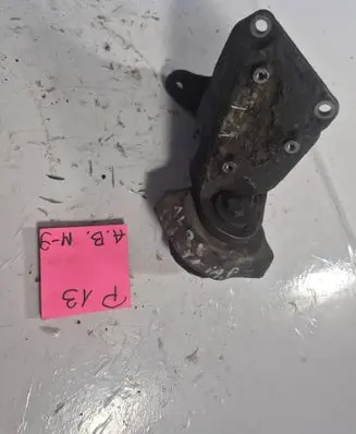 Audi A4 S4 B5 8D Gearbox mounting bracket 8D0399114AH