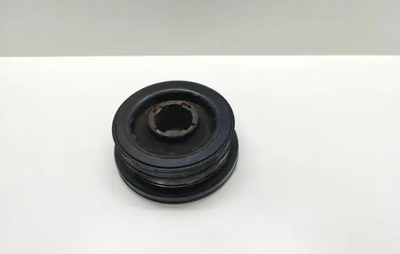BMW 5 E60 E61 Crankshaft pulley 8511371 11238511371