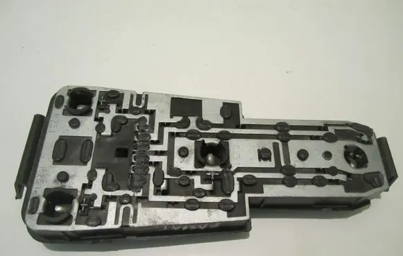 Volkswagen PASSAT B2 Tail light bulb cover holder 321945257G