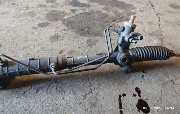 Suzuki Grand Vitara II Steering rack