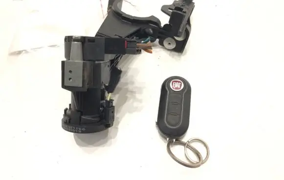 Fiat Grande Punto Ignition lock 518655430