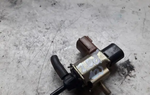 Mazda 6 Vacuum valve K5T46591