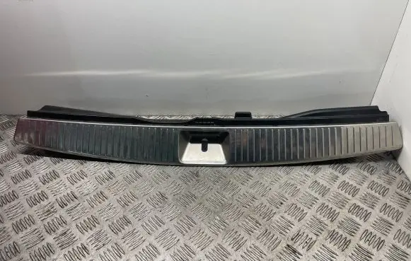 Mercedes-Benz C W204 Trunk/boot sill cover protection A2046906541